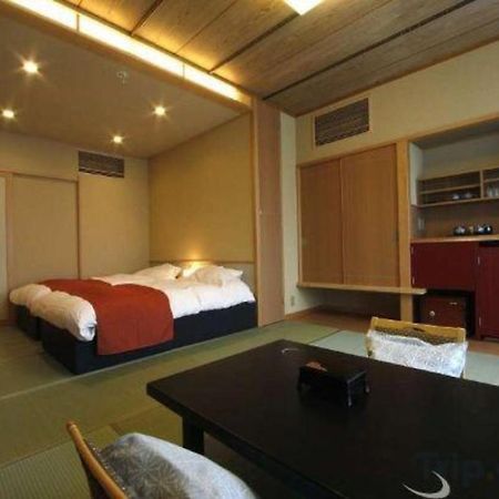 Tsukino Sumika Atami Juraku Hotel Esterno foto