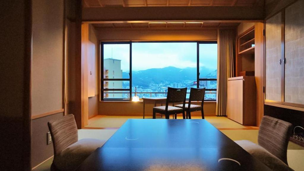 Tsukino Sumika Atami Juraku Hotel Esterno foto