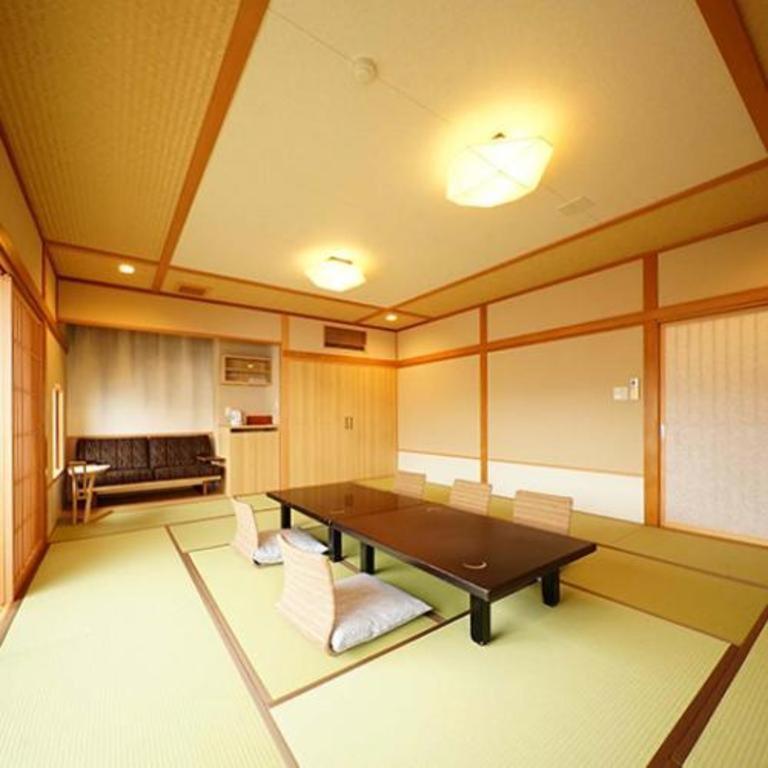 Tsukino Sumika Atami Juraku Hotel Esterno foto