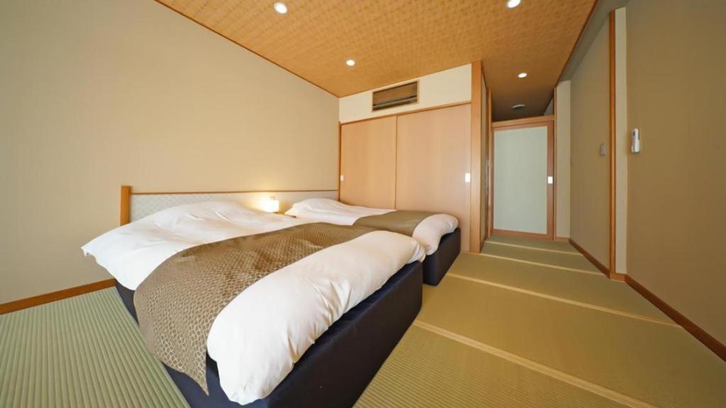 Tsukino Sumika Atami Juraku Hotel Esterno foto