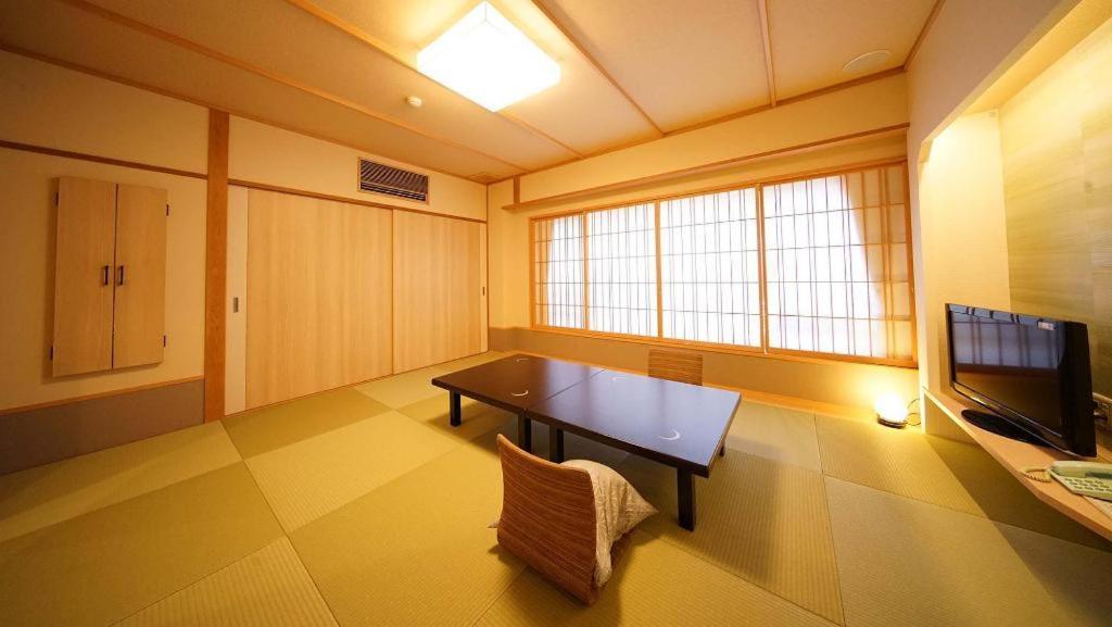 Tsukino Sumika Atami Juraku Hotel Esterno foto