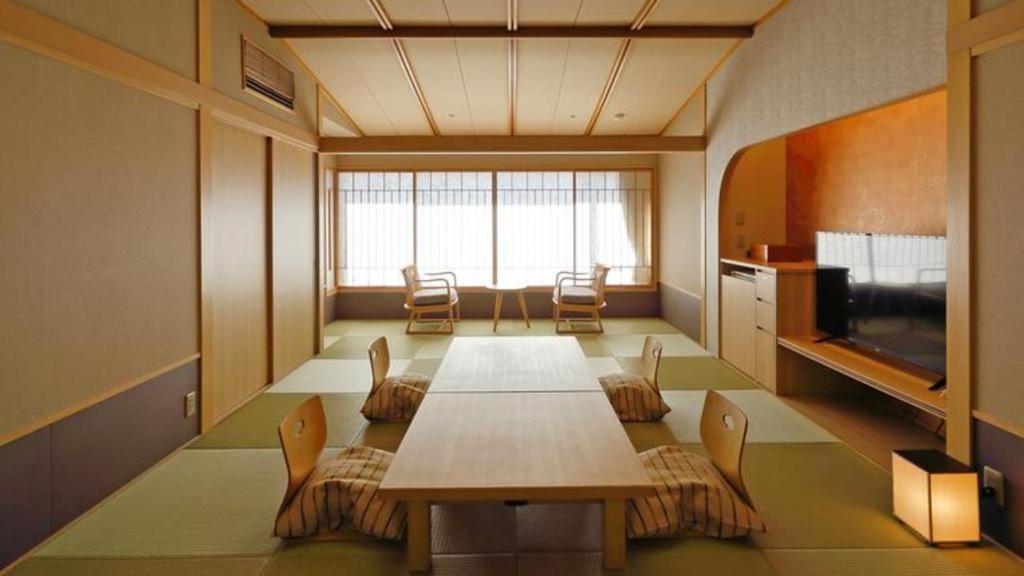 Tsukino Sumika Atami Juraku Hotel Esterno foto