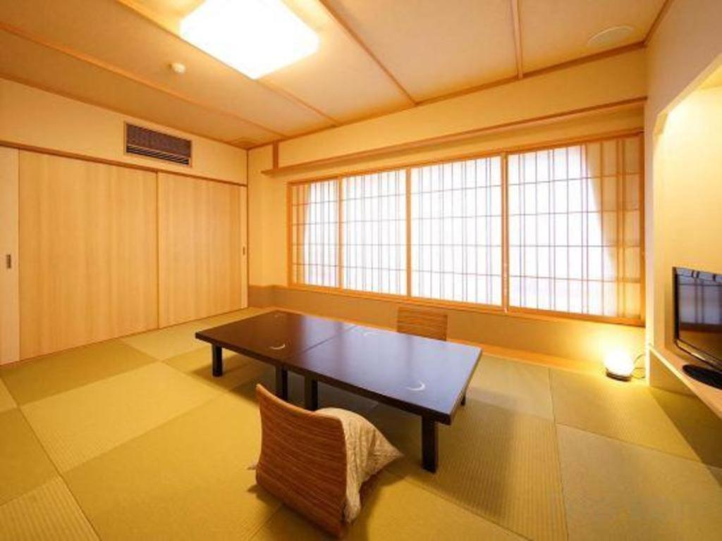 Tsukino Sumika Atami Juraku Hotel Esterno foto