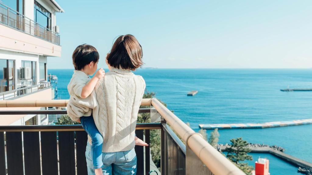 Tsukino Sumika Atami Juraku Hotel Esterno foto