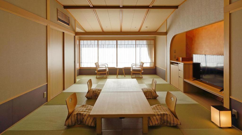 Tsukino Sumika Atami Juraku Hotel Esterno foto
